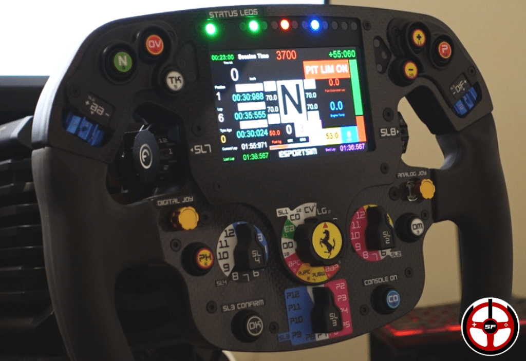 l'écran LCD 5 pouces du volant f1 esportsim formula sw s3